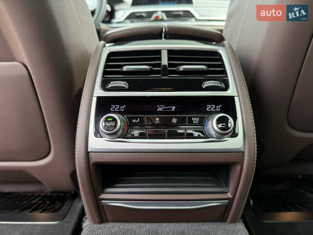 Синий БМВ 7 Серия, объемом двигателя 3 л и пробегом 54 тыс. км за 75000 $, фото 53 на Automoto.ua