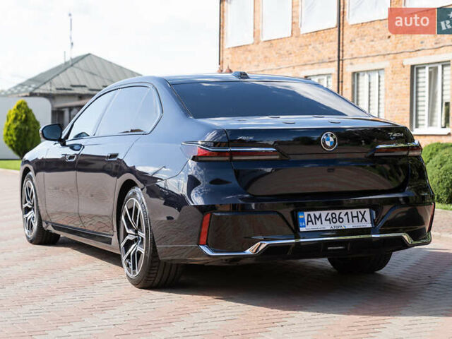 Синий БМВ 7 Серия, объемом двигателя 2.99 л и пробегом 44 тыс. км за 129000 $, фото 3 на Automoto.ua