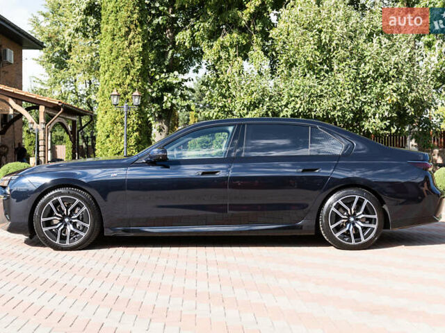 Синий БМВ 7 Серия, объемом двигателя 2.99 л и пробегом 44 тыс. км за 129000 $, фото 2 на Automoto.ua