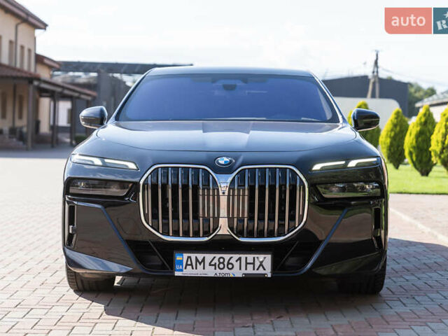 Синий БМВ 7 Серия, объемом двигателя 2.99 л и пробегом 44 тыс. км за 129000 $, фото 10 на Automoto.ua