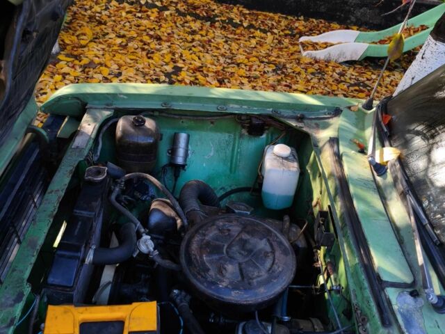 Зеленый БМВ 7 Серия, объемом двигателя 1.5 л и пробегом 150 тыс. км за 477 $, фото 3 на Automoto.ua