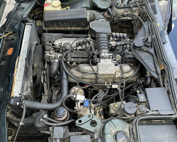 Зеленый БМВ 7 Серия, объемом двигателя 3 л и пробегом 386 тыс. км за 2600 $, фото 13 на Automoto.ua