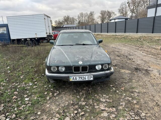 Зеленый БМВ 7 Серия, объемом двигателя 3.5 л и пробегом 300 тыс. км за 800 $, фото 1 на Automoto.ua