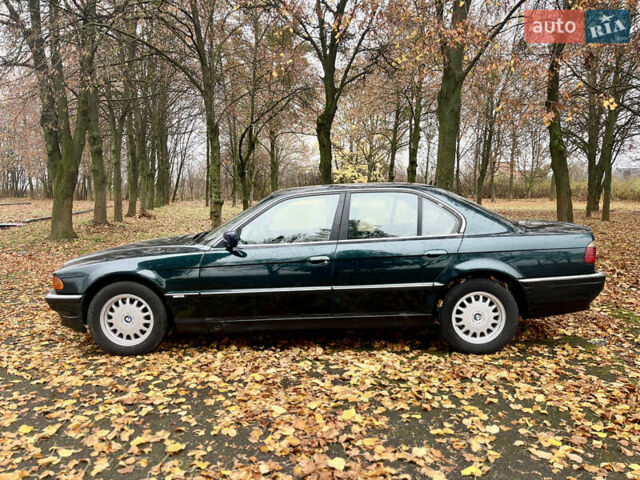 Зелений БМВ 7 Серія, об'ємом двигуна 2.5 л та пробігом 375 тис. км за 4555 $, фото 10 на Automoto.ua