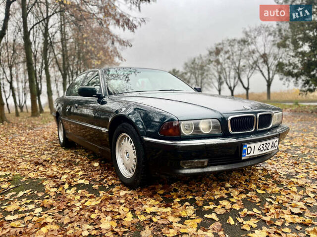 Зелений БМВ 7 Серія, об'ємом двигуна 2.5 л та пробігом 375 тис. км за 4555 $, фото 6 на Automoto.ua