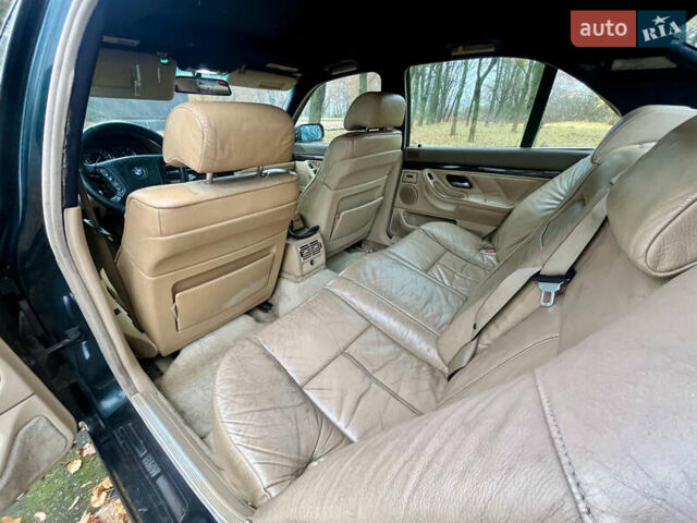 Зелений БМВ 7 Серія, об'ємом двигуна 2.5 л та пробігом 375 тис. км за 4555 $, фото 39 на Automoto.ua