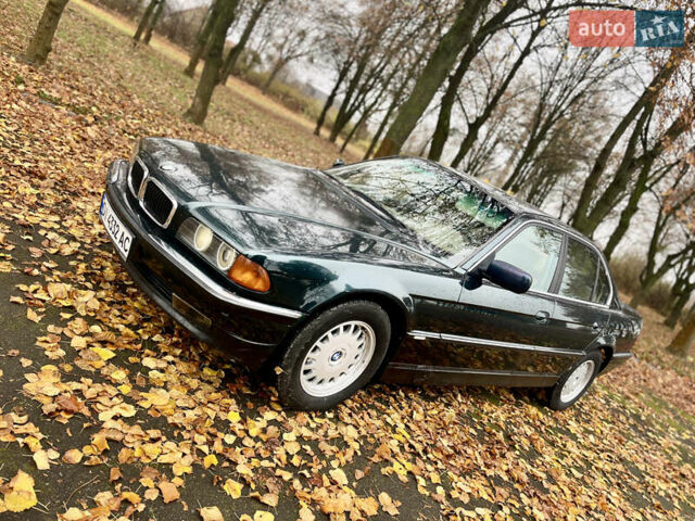 Зелений БМВ 7 Серія, об'ємом двигуна 2.5 л та пробігом 375 тис. км за 4555 $, фото 63 на Automoto.ua