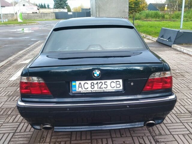 Зеленый БМВ 7 Серия, объемом двигателя 3 л и пробегом 444 тыс. км за 3333 $, фото 1 на Automoto.ua