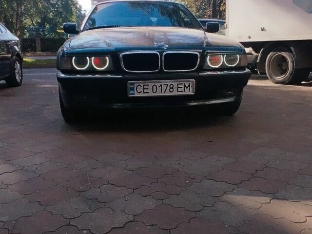 Зеленый БМВ 7 Серия, объемом двигателя 3 л и пробегом 414 тыс. км за 3600 $, фото 1 на Automoto.ua