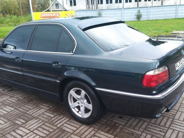 Зеленый БМВ 7 Серия, объемом двигателя 3 л и пробегом 444 тыс. км за 3333 $, фото 2 на Automoto.ua