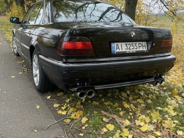 Зелений БМВ 7 Серія, об'ємом двигуна 3 л та пробігом 265 тис. км за 4000 $, фото 4 на Automoto.ua