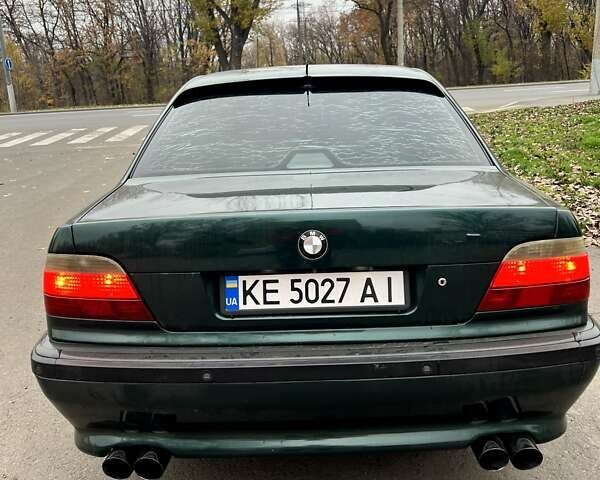 Зеленый БМВ 7 Серия, объемом двигателя 3.5 л и пробегом 475 тыс. км за 3400 $, фото 3 на Automoto.ua