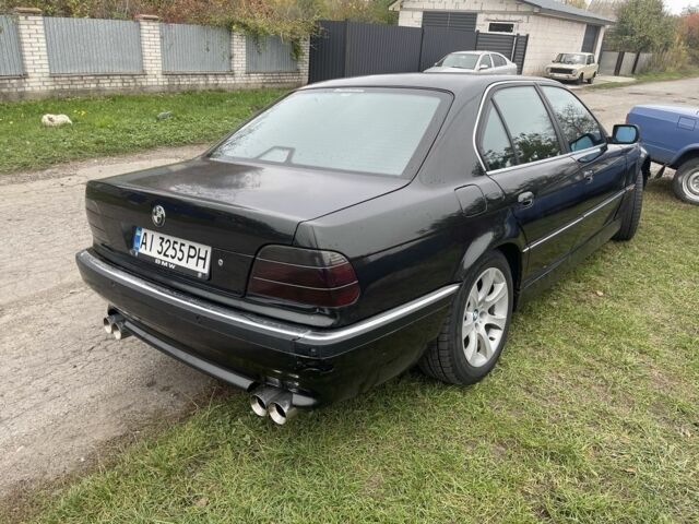 Зелений БМВ 7 Серія, об'ємом двигуна 3 л та пробігом 265 тис. км за 4000 $, фото 3 на Automoto.ua