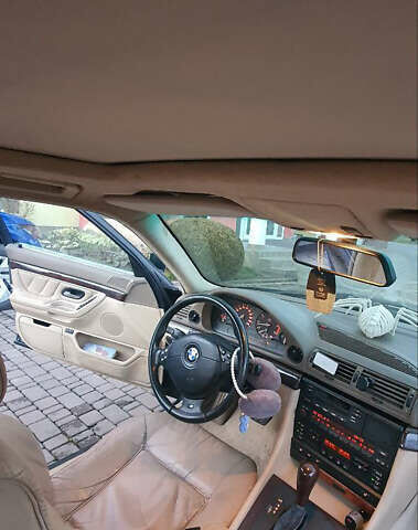 Зеленый БМВ 7 Серия, объемом двигателя 3 л и пробегом 450 тыс. км за 5700 $, фото 11 на Automoto.ua