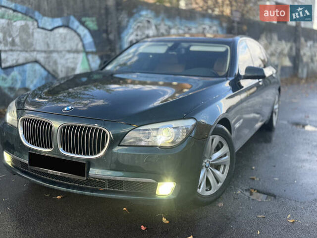 Зеленый БМВ 7 Серия, объемом двигателя 2.99 л и пробегом 247 тыс. км за 17850 $, фото 3 на Automoto.ua