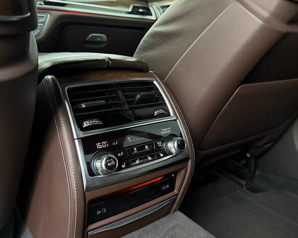 Зеленый БМВ 7 Серия, объемом двигателя 2.99 л и пробегом 215 тыс. км за 35000 $, фото 37 на Automoto.ua