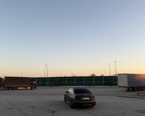 Зеленый БМВ 7 Серия, объемом двигателя 2.99 л и пробегом 215 тыс. км за 35000 $, фото 44 на Automoto.ua