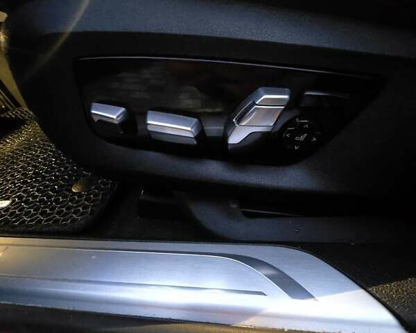 Зелений БМВ 7 Серія, об'ємом двигуна 3 л та пробігом 126 тис. км за 52800 $, фото 23 на Automoto.ua