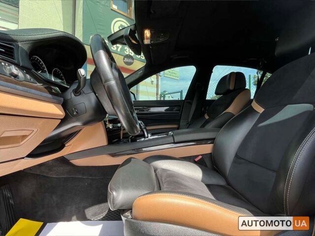 Чорний БМВ 740, об'ємом двигуна 3 л та пробігом 251 тис. км за 18500 $, фото 15 на Automoto.ua