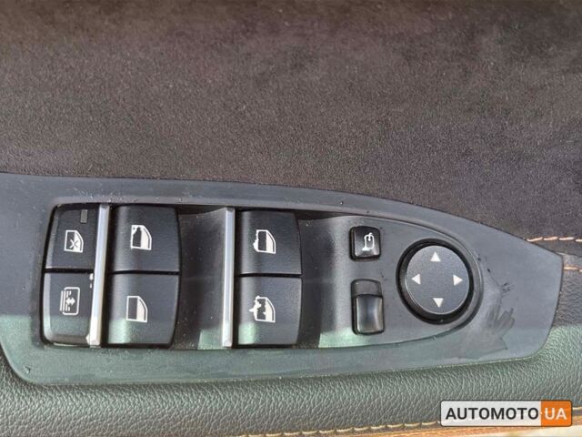 Чорний БМВ 740, об'ємом двигуна 3 л та пробігом 251 тис. км за 18500 $, фото 12 на Automoto.ua