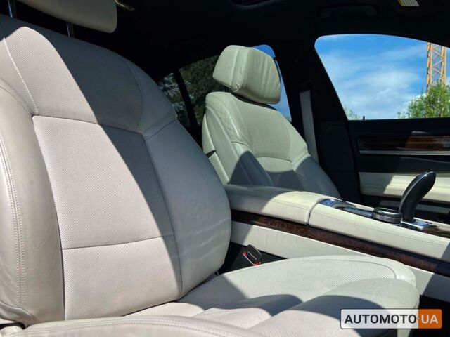 Чорний БМВ 740, об'ємом двигуна 3 л та пробігом 250 тис. км за 15400 $, фото 8 на Automoto.ua
