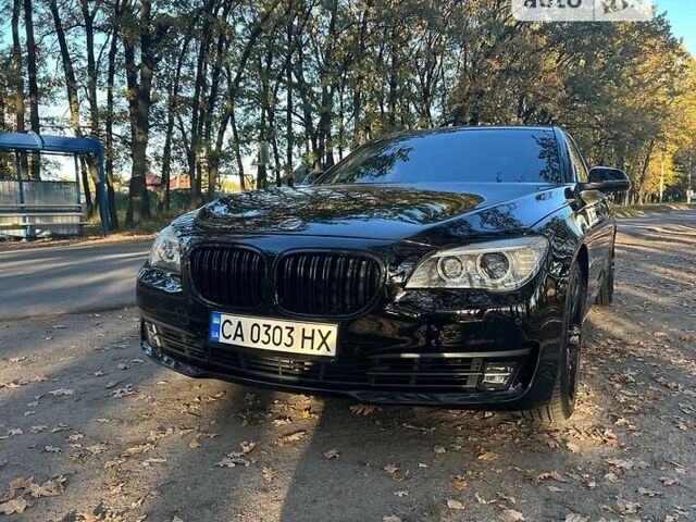 Чорний БМВ 740, об'ємом двигуна 3 л та пробігом 123 тис. км за 19000 $, фото 3 на Automoto.ua