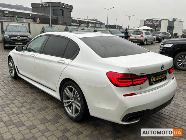 Білий БМВ 750, об'ємом двигуна 4.4 л та пробігом 45 тис. км за 41000 $, фото 4 на Automoto.ua