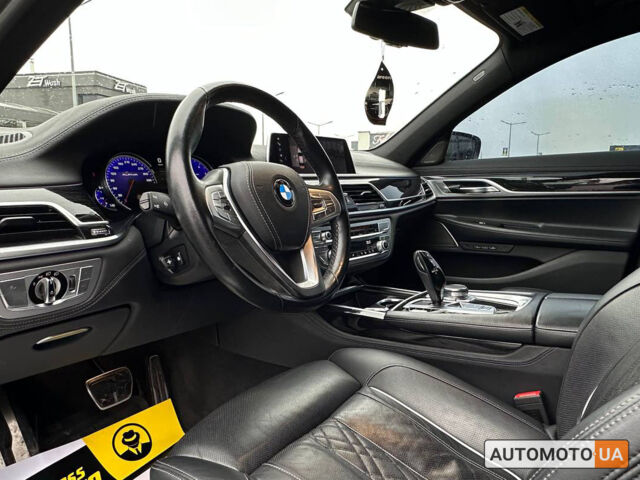 Білий БМВ 750, об'ємом двигуна 4.4 л та пробігом 45 тис. км за 41000 $, фото 9 на Automoto.ua
