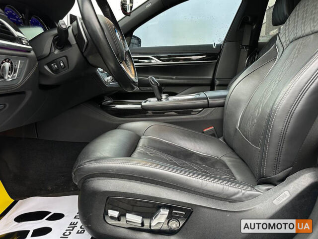 Білий БМВ 750, об'ємом двигуна 4.4 л та пробігом 45 тис. км за 41000 $, фото 10 на Automoto.ua