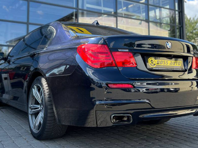 Черный БМВ 750, объемом двигателя 4.4 л и пробегом 350 тыс. км за 15990 $, фото 7 на Automoto.ua