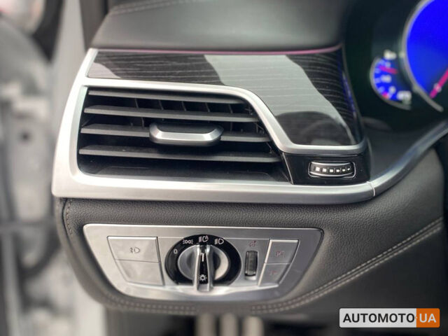 Серый БМВ 750, объемом двигателя 4.4 л и пробегом 107 тыс. км за 32000 $, фото 13 на Automoto.ua