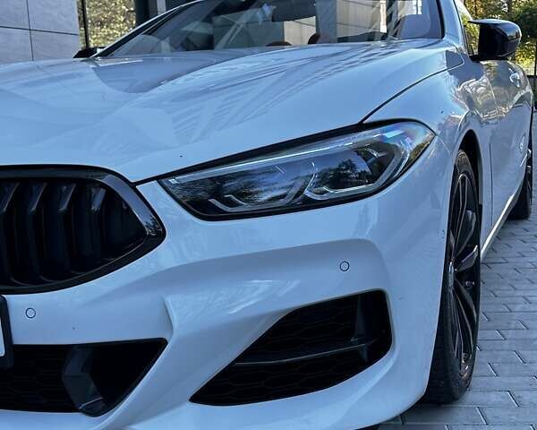 Белый БМВ 8 Серия, объемом двигателя 3 л и пробегом 40 тыс. км за 65000 $, фото 5 на Automoto.ua