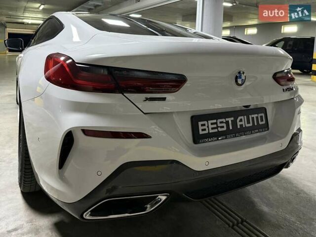 Белый БМВ 8 Серия, объемом двигателя 3 л и пробегом 58 тыс. км за 69500 $, фото 13 на Automoto.ua