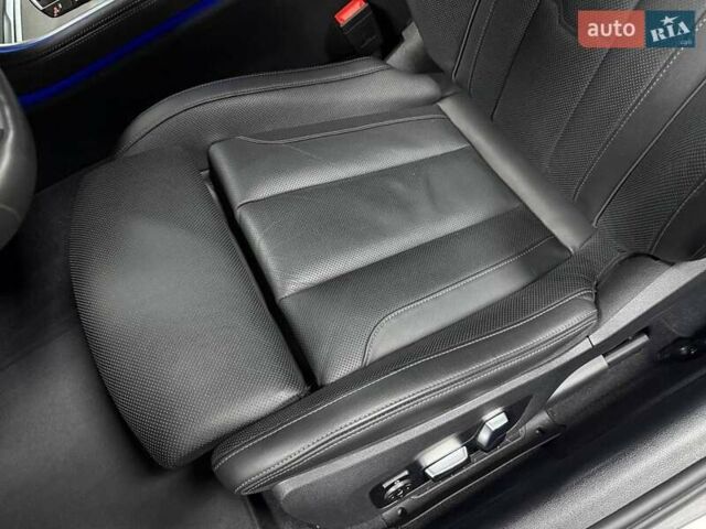 Белый БМВ 8 Серия, объемом двигателя 3 л и пробегом 58 тыс. км за 69500 $, фото 53 на Automoto.ua