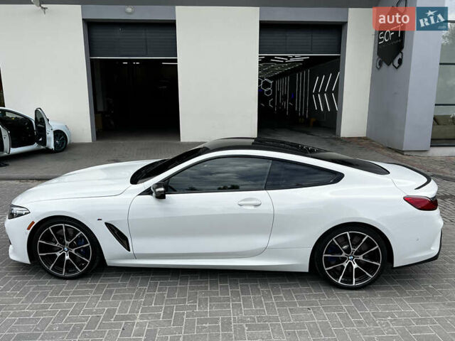 Белый БМВ 8 Серия, объемом двигателя 4.39 л и пробегом 21 тыс. км за 69000 $, фото 11 на Automoto.ua