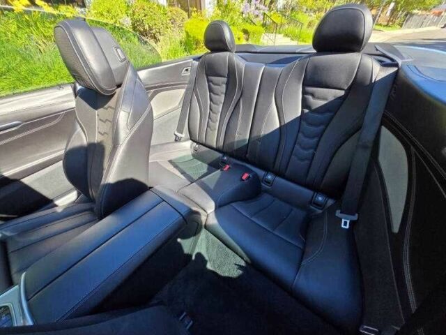 Білий БМВ 8 Серія, об'ємом двигуна 4.4 л та пробігом 27 тис. км за 17800 $, фото 6 на Automoto.ua