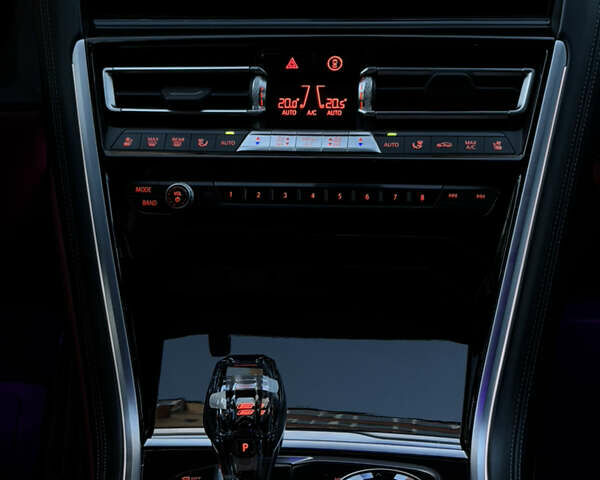 Білий БМВ 8 Серія, об'ємом двигуна 4.39 л та пробігом 53 тис. км за 66500 $, фото 12 на Automoto.ua