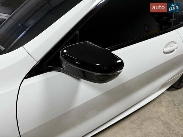 Белый БМВ 8 Серия, объемом двигателя 3 л и пробегом 58 тыс. км за 69500 $, фото 31 на Automoto.ua