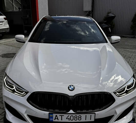 Білий БМВ 8 Серія, об'ємом двигуна 3 л та пробігом 66 тис. км за 59900 $, фото 1 на Automoto.ua
