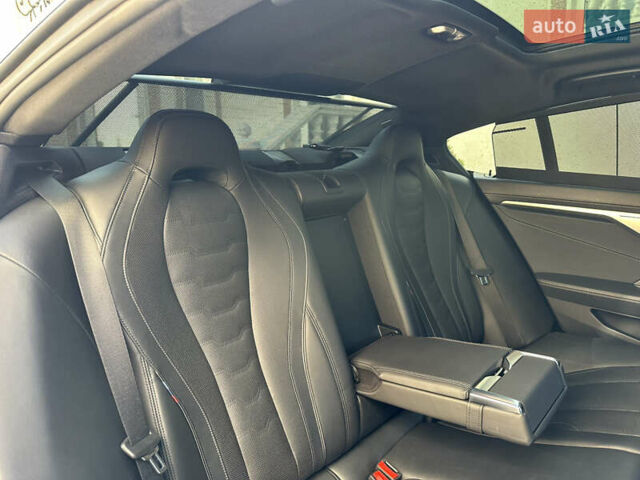 Белый БМВ 8 Серия, объемом двигателя 4.39 л и пробегом 32 тыс. км за 61900 $, фото 35 на Automoto.ua