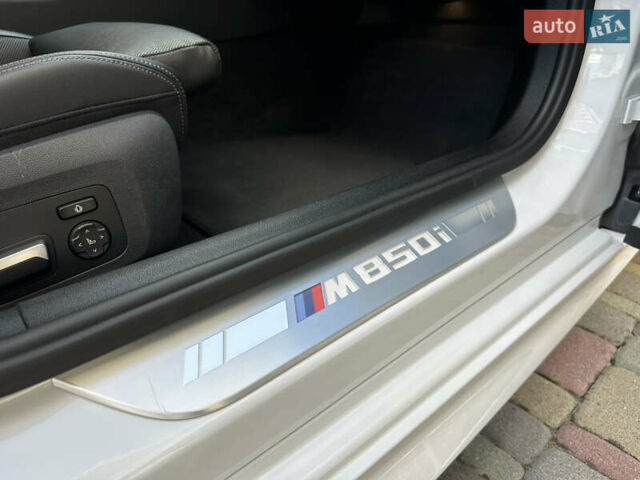 Белый БМВ 8 Серия, объемом двигателя 4.39 л и пробегом 32 тыс. км за 61900 $, фото 45 на Automoto.ua