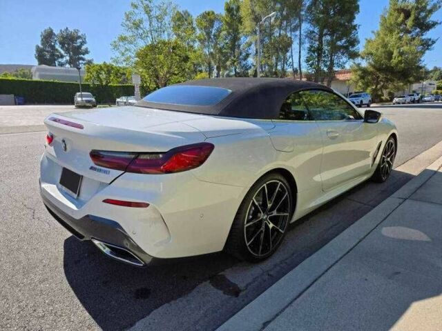 Білий БМВ 8 Серія, об'ємом двигуна 4.4 л та пробігом 27 тис. км за 17800 $, фото 2 на Automoto.ua