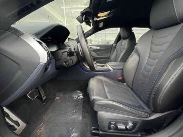 Белый БМВ 8 Серия, объемом двигателя 4.4 л и пробегом 13 тыс. км за 90000 $, фото 8 на Automoto.ua