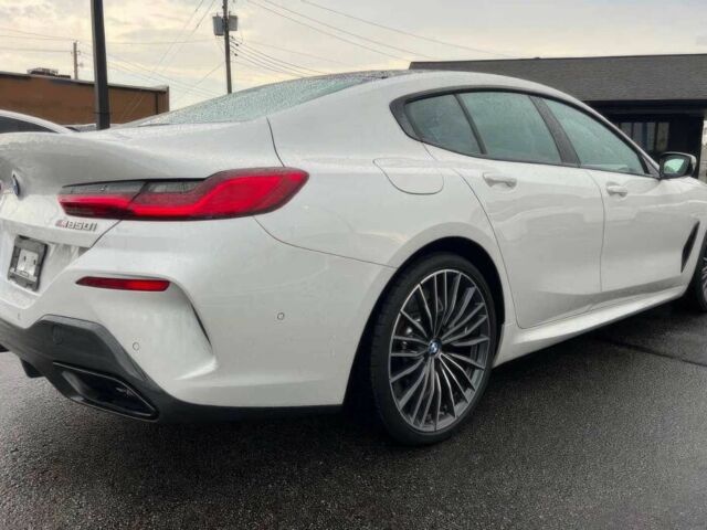 Белый БМВ 8 Серия, объемом двигателя 4.4 л и пробегом 13 тыс. км за 90000 $, фото 7 на Automoto.ua