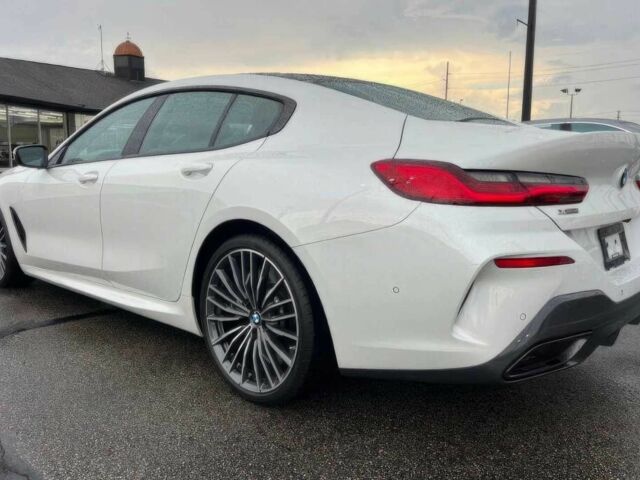 Белый БМВ 8 Серия, объемом двигателя 4.4 л и пробегом 13 тыс. км за 90000 $, фото 5 на Automoto.ua