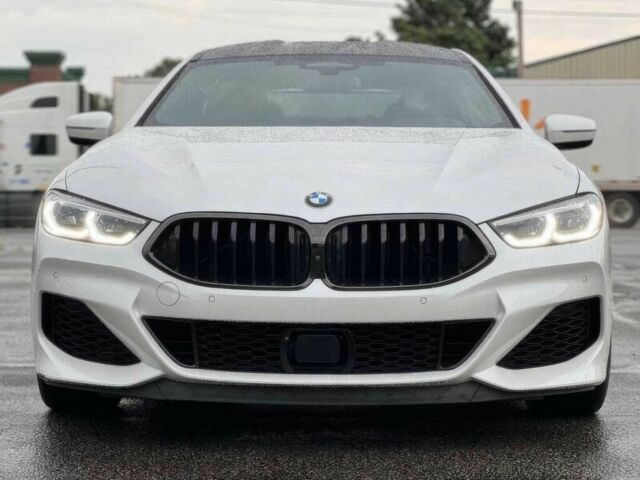 Белый БМВ 8 Серия, объемом двигателя 4.4 л и пробегом 13 тыс. км за 90000 $, фото 1 на Automoto.ua