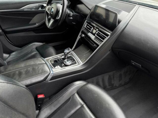 Белый БМВ 8 Серия, объемом двигателя 4.4 л и пробегом 17 тыс. км за 17000 $, фото 7 на Automoto.ua