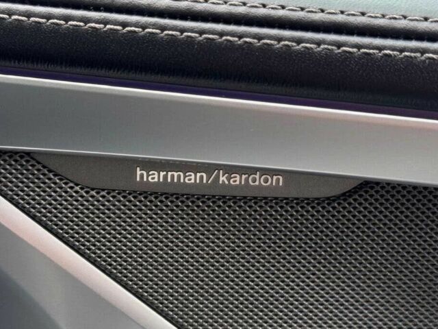 Белый БМВ 8 Серия, объемом двигателя 4.4 л и пробегом 17 тыс. км за 17000 $, фото 11 на Automoto.ua