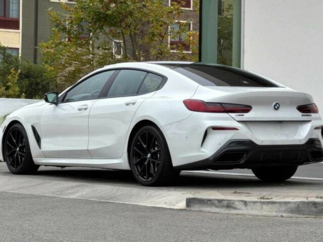 Белый БМВ 8 Серия, объемом двигателя 4.4 л и пробегом 17 тыс. км за 17000 $, фото 3 на Automoto.ua