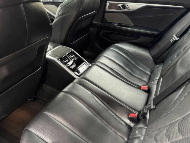 Белый БМВ 8 Серия, объемом двигателя 4.4 л и пробегом 17 тыс. км за 17000 $, фото 10 на Automoto.ua